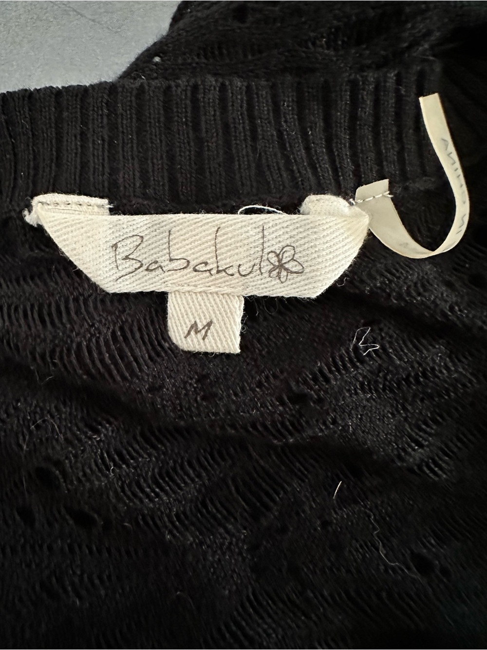Babakul Black Open Knit V-Neck 3/4 Sleeve Top M - Picture 6 of 7